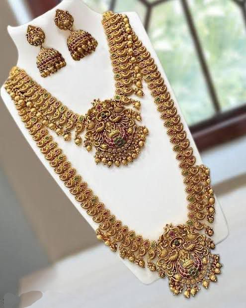 Antique Lakshmi Temple Necklace Set – nacklace.shop